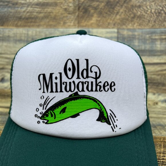 Old Milwaukee Beer Mens Trucker Hat Green Snapback Vintage Fishing Logo Ball Cap - Picture 3 of 8